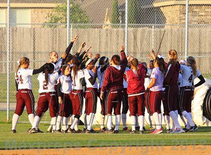 Thumbnail 2 in Pearland @ Clear Falls (UIL 5A Region 3 Bi-District Playoff) photogallery.