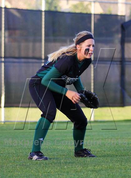 Thumbnail 3 in Pearland @ Clear Falls (UIL 5A Region 3 Bi-District Playoff) photogallery.