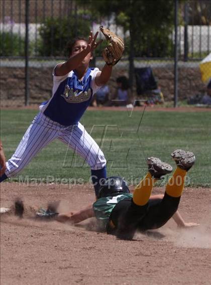 Thumbnail 3 in Waterford vs. Le Grand (CIF SJS D6 Final) photogallery.