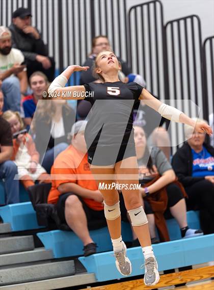 Thumbnail 2 in Robert C. Byrd vs. Martinsburg (Philip Barbour Tournament) photogallery.
