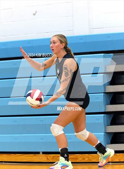 Thumbnail 1 in Robert C. Byrd vs. Martinsburg (Philip Barbour Tournament) photogallery.