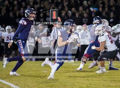 Thumbnail 2 in Chatfield vs Dakota Ridge (CHSAA 4A Third Round Playoff) photogallery.