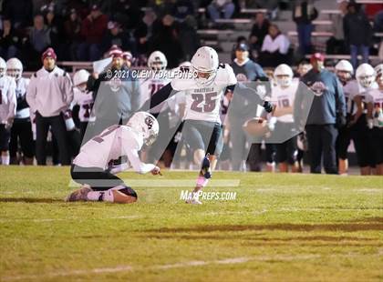 Thumbnail 3 in Chatfield vs Dakota Ridge (CHSAA 4A Third Round Playoff) photogallery.