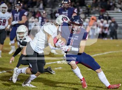 Thumbnail 2 in Chatfield vs Dakota Ridge (CHSAA 4A Third Round Playoff) photogallery.