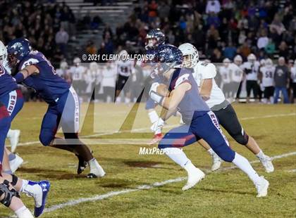Thumbnail 2 in Chatfield vs Dakota Ridge (CHSAA 4A Third Round Playoff) photogallery.