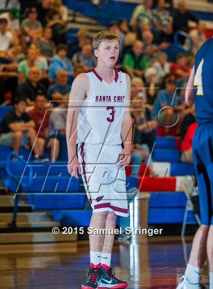 Thumbnail 2 in Santa Cruz vs. Menlo School (CIF CCS D4 Final) photogallery.