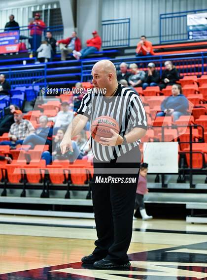 Thumbnail 1 in Atkins vs Lamar photogallery.