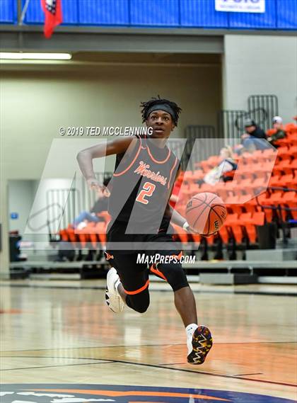 Thumbnail 2 in Atkins vs Lamar photogallery.