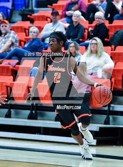 Thumbnail 2 in Atkins vs Lamar photogallery.