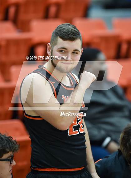 Thumbnail 1 in Atkins vs Lamar photogallery.