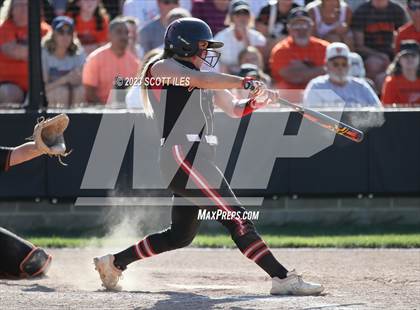 Thumbnail 1 in South Webster vs. Wheelersburg (OHSAA D3 Regional Final) photogallery.