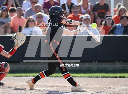 Thumbnail 1 in South Webster vs. Wheelersburg (OHSAA D3 Regional Final) photogallery.