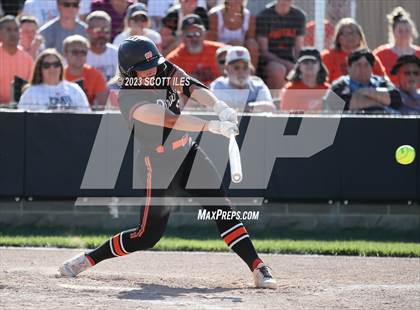 Thumbnail 2 in South Webster vs. Wheelersburg (OHSAA D3 Regional Final) photogallery.