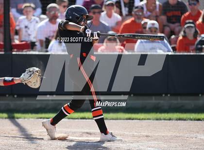 Thumbnail 3 in South Webster vs. Wheelersburg (OHSAA D3 Regional Final) photogallery.