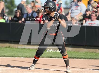 Thumbnail 2 in South Webster vs. Wheelersburg (OHSAA D3 Regional Final) photogallery.