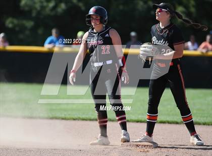 Thumbnail 1 in South Webster vs. Wheelersburg (OHSAA D3 Regional Final) photogallery.