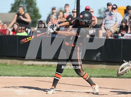 Thumbnail 1 in South Webster vs. Wheelersburg (OHSAA D3 Regional Final) photogallery.