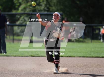 Thumbnail 3 in South Webster vs. Wheelersburg (OHSAA D3 Regional Final) photogallery.