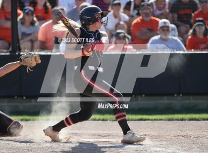 Thumbnail 3 in South Webster vs. Wheelersburg (OHSAA D3 Regional Final) photogallery.