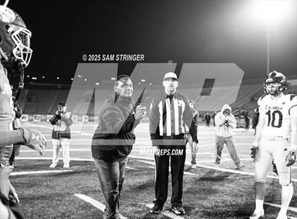 Thumbnail 1 in Folsom vs. Oak Ridge (CIF SJS D1 Final) photogallery.