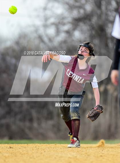 Thumbnail 2 in Secaucus @ Leonia photogallery.