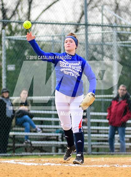 Thumbnail 3 in Secaucus @ Leonia photogallery.