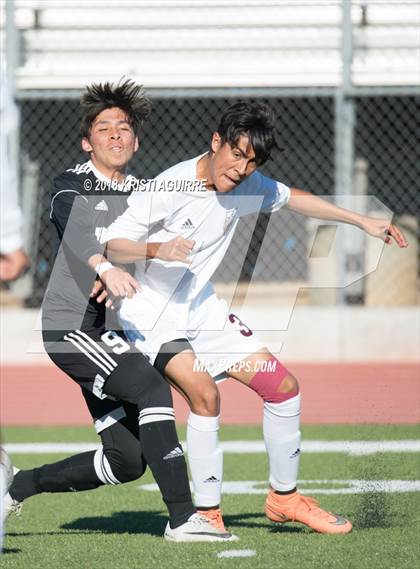 Thumbnail 3 in Hesperia vs Paloma Valley (CIF SS D5 Round 1 Playoff) photogallery.