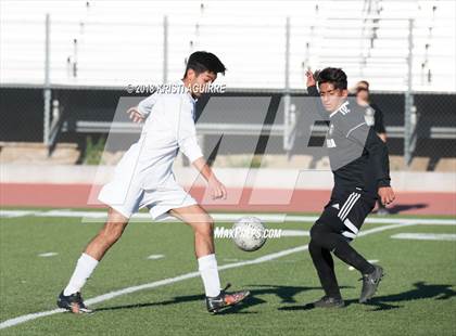 Thumbnail 3 in Hesperia vs Paloma Valley (CIF SS D5 Round 1 Playoff) photogallery.