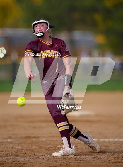 Thumbnail 1 in Windsor vs. Roosevelt (CHSAA 4A First Round) photogallery.