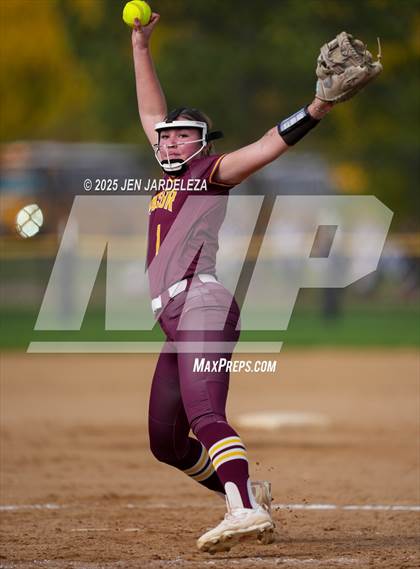 Thumbnail 2 in Windsor vs. Roosevelt (CHSAA 4A First Round) photogallery.