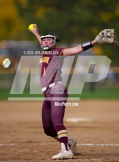 Thumbnail 3 in Windsor vs. Roosevelt (CHSAA 4A First Round) photogallery.