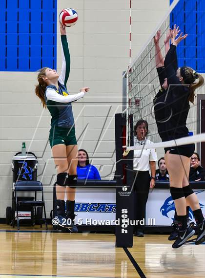 Thumbnail 3 in Fossil Ridge vs Santa Fe (Northwest ISD Classic) photogallery.