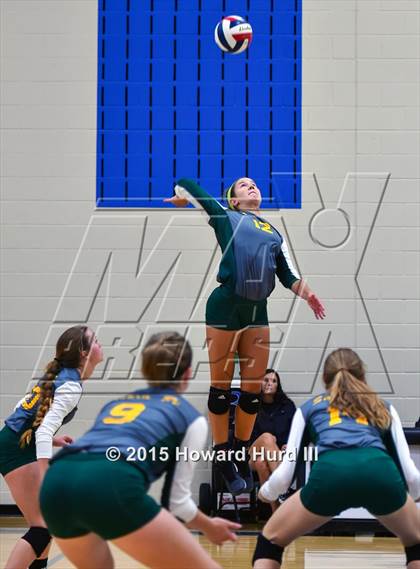Thumbnail 3 in Fossil Ridge vs Santa Fe (Northwest ISD Classic) photogallery.