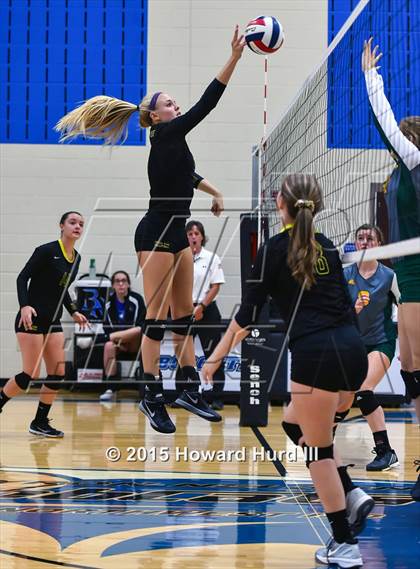 Thumbnail 3 in Fossil Ridge vs Santa Fe (Northwest ISD Classic) photogallery.