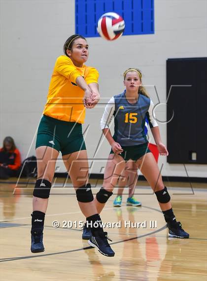 Thumbnail 2 in Fossil Ridge vs Santa Fe (Northwest ISD Classic) photogallery.