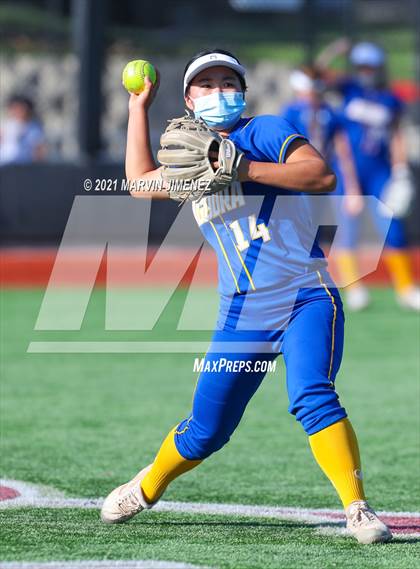 Thumbnail 3 in Oaks Christian vs Agoura photogallery.