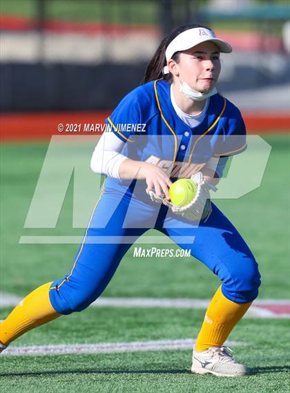 Thumbnail 3 in Oaks Christian vs Agoura photogallery.