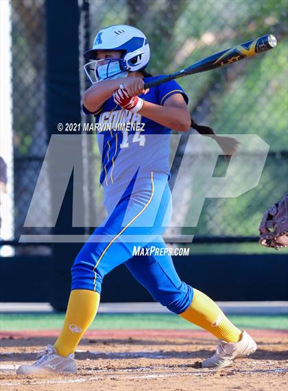 Thumbnail 2 in Oaks Christian vs Agoura photogallery.