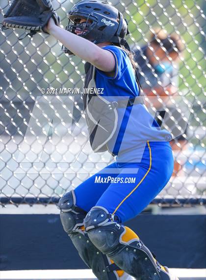 Thumbnail 3 in Oaks Christian vs Agoura photogallery.