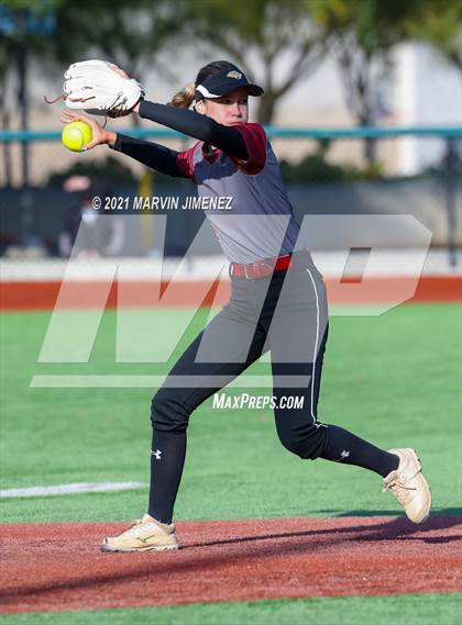 Thumbnail 2 in Oaks Christian vs Agoura photogallery.