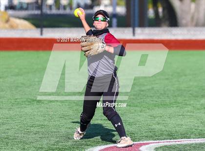 Thumbnail 2 in Oaks Christian vs Agoura photogallery.
