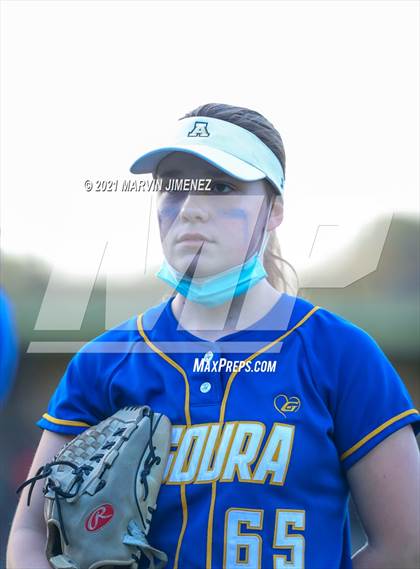 Thumbnail 2 in Oaks Christian vs Agoura photogallery.