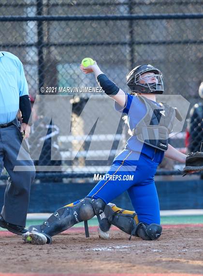 Thumbnail 3 in Oaks Christian vs Agoura photogallery.