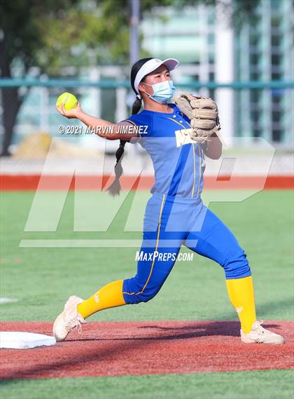 Thumbnail 3 in Oaks Christian vs Agoura photogallery.
