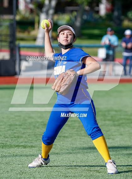 Thumbnail 3 in Oaks Christian vs Agoura photogallery.