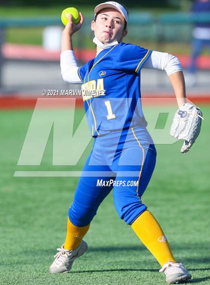 Thumbnail 3 in Oaks Christian vs Agoura photogallery.