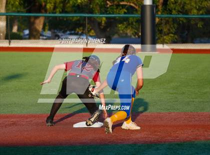 Thumbnail 3 in Oaks Christian vs Agoura photogallery.