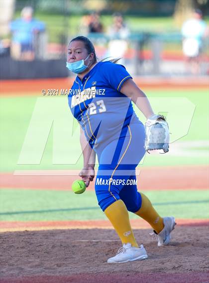 Thumbnail 2 in Oaks Christian vs Agoura photogallery.