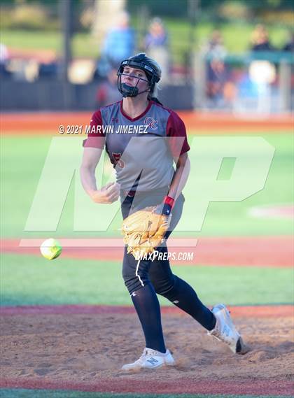Thumbnail 2 in Oaks Christian vs Agoura photogallery.
