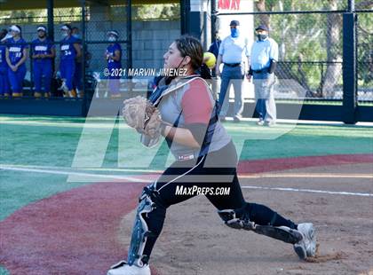 Thumbnail 2 in Oaks Christian vs Agoura photogallery.